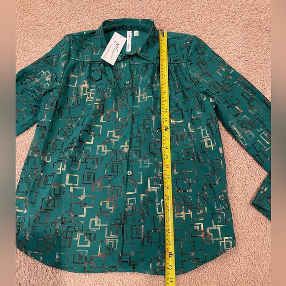 Women's NY COLLECTION Geometric Print button down long sleeve shirt - Picture 3 of 10